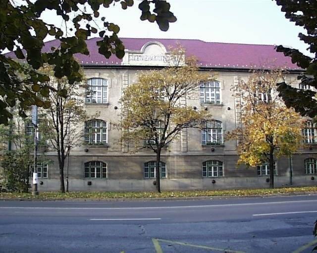 Klúg Péter Iskola